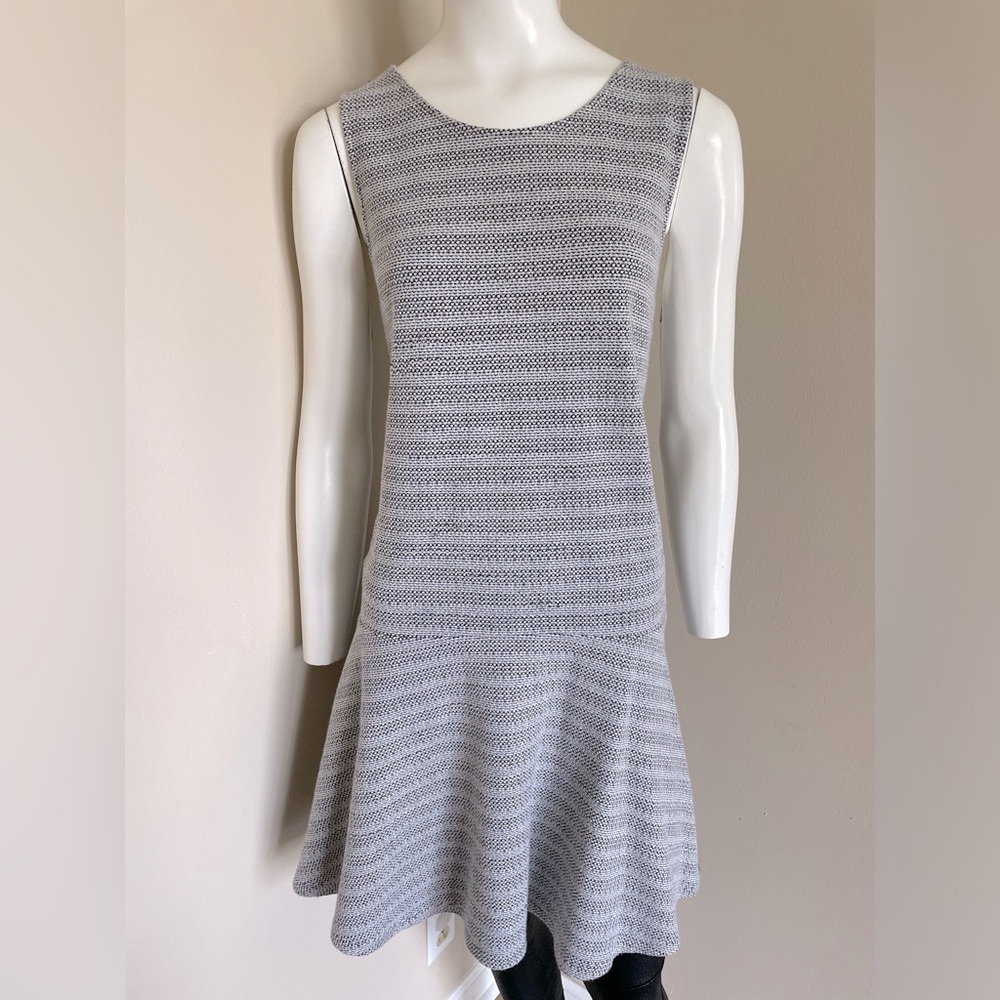 Ann Taylor LOFT Black White Knit Drop Waist Dress Sleeveless Stretch Size Medium
